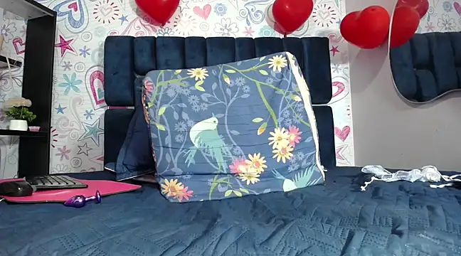 KOURTNEY-- online show from February 25, 7:31 am