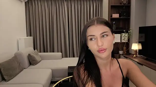 IrisNoire online show from April 8, 7:58 pm