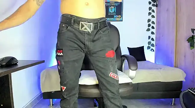 mikee scooth online show from March 12, 3:13 am