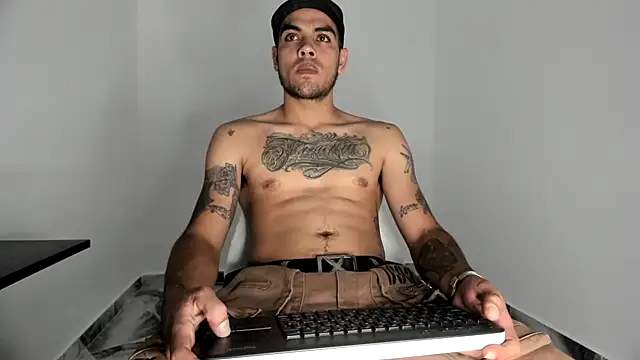 mikee scooth online show from November 5, 12:21 am