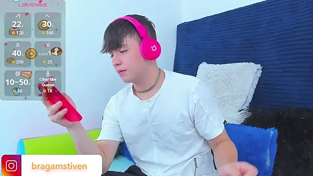 Bragam Stiven online show from October 3, 12:24 pm