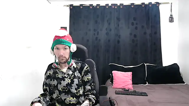 Sophia and Thomas online show from December 24, 11:38 am