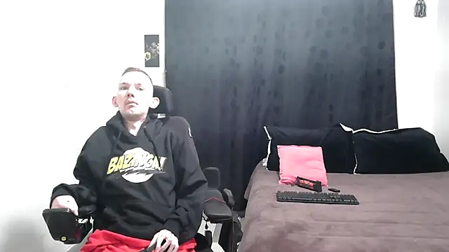 Sophia and Thomas online show from January 1, 12:33 pm