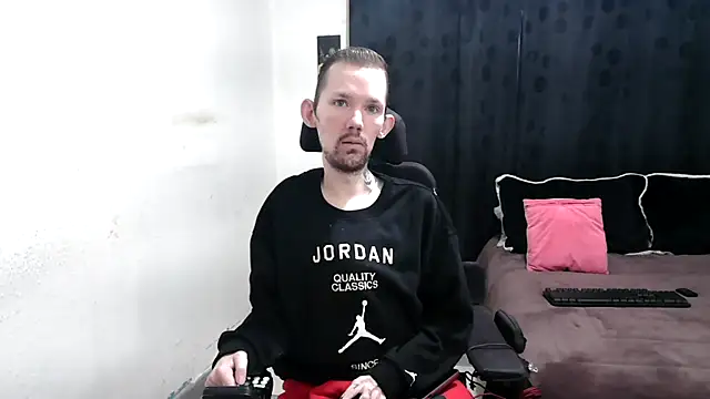 Sophia and Thomas online show from February 23, 9:44 am