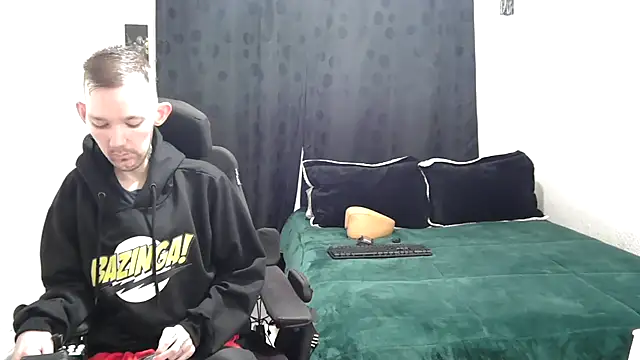 Sophia and Thomas online show from March 7, 9:51 am