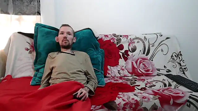 Sophia and Thomas online show from March 12, 9:21 pm