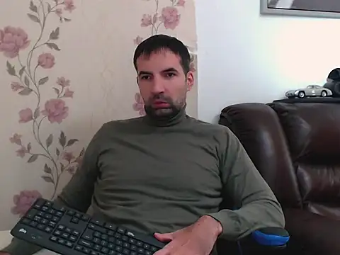 Leo 1617 online show from December 16, 11:59 am