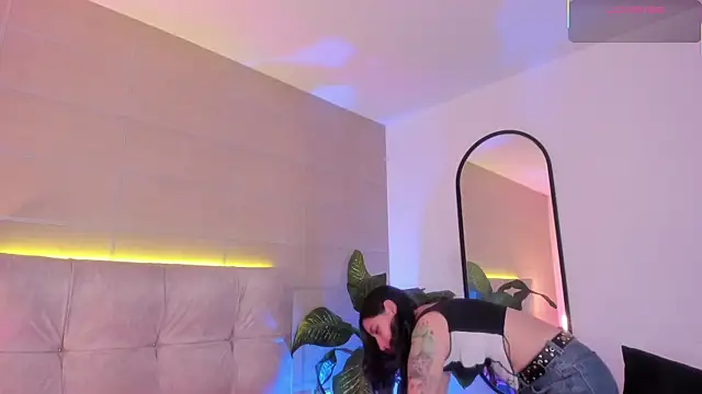 Karito-28 online show from November 4, 1:32 pm