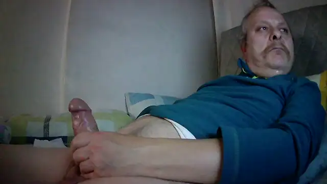 amylrmm1903 online show from January 19, 6:32 pm