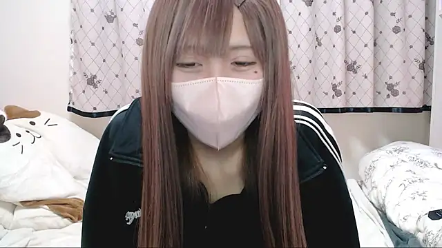 Snapshot of _hiyor_ chatting on January 6, 5:38 pm hiyor online show from January 6, 5:38 pm