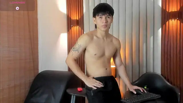 Snapshot of Ryo_kush chatting on October 6, 3:37 am Ryo kush online show from October 6, 3:37 am