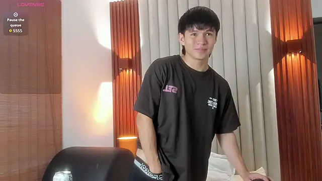 Snapshot of Ryo_kush chatting on October 17, 3:31 am Ryo kush online show from October 17, 3:31 am