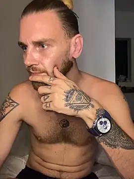 Danjamez1892 online show from February 2, 9:08 am