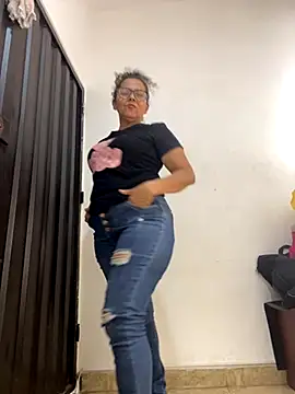 Nadia-melej online show from November 25, 5:35 pm