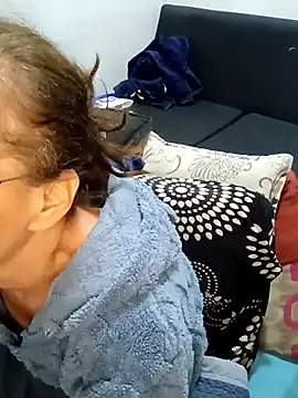 Snapshot of JessyCospXXX chatting on April 25, 1:52 pm JessyCospXXX online show from April 25, 1:52 pm