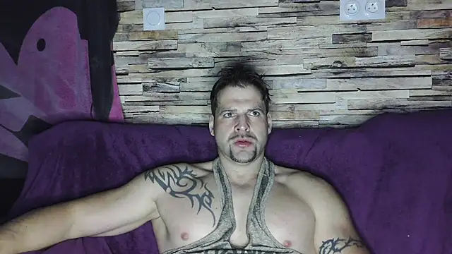 XxBigboybandxX online show from March 1, 5:52 am