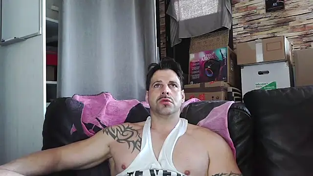 XxBigboybandxX online show from February 26, 1:32 pm