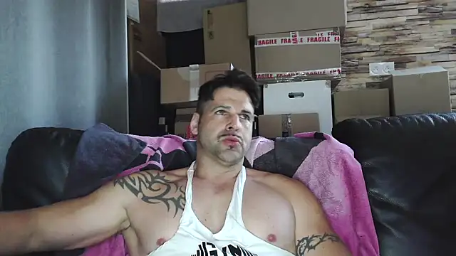 XxBigboybandxX online show from April 20, 12:41 pm