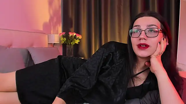 Alfreda Mills online show from January 29, 8:56 pm