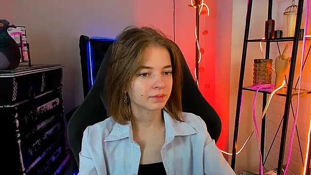 TinaDavil online show from December 11, 2:11 pm