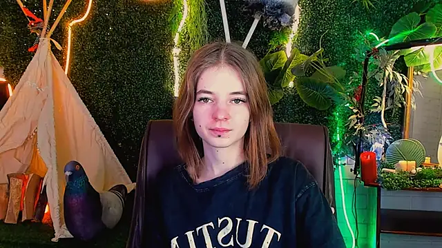 TinaDavil online show from February 24, 2:04 pm