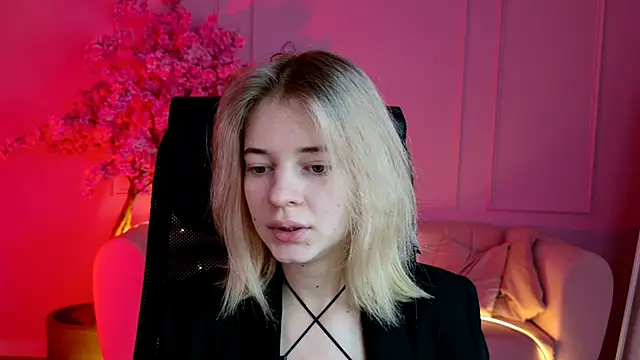 TinaDavil online show from December 2, 9:03 am