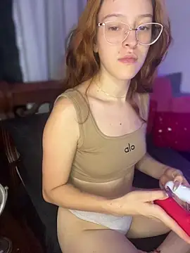 Ginger Foxy online show from April 22, 5:10 am