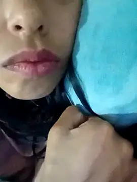 Snapshot of karolinee_66_ chatting on January 3, 4:33 am karolinee 66 online show from January 3, 4:33 am