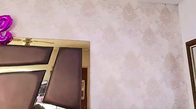 ZoehRoux online show from February 23, 4:39 am