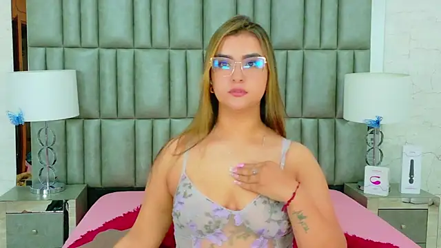 ZoehRoux online show from September 27, 3:55 am