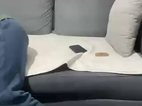 4small4inchlol online show from March 22, 12:17 am