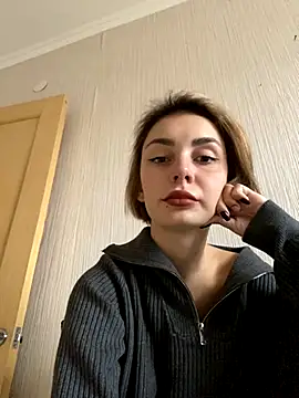 Snapshot of SandraCarter chatting on October 3, 8:33 am SandraCarter online show from October 3, 8:33 am