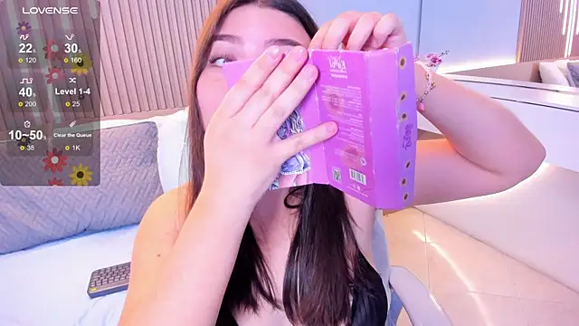 Sexy paradise18  online show from April 14, 3:45 am