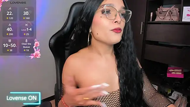 MeganDaviees online show from October 4, 1:36 am