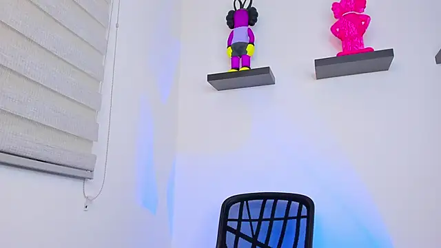 Gangster Girl online show from December 29, 12:09 am