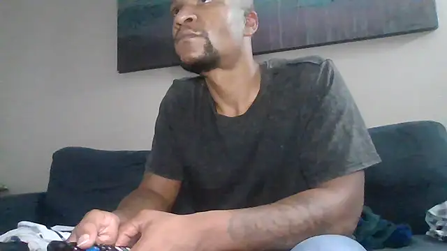 Snapshot of SexxyreddMale chatting on December 25, 1:10 am SexxyreddMale online show from December 25, 1:10 am