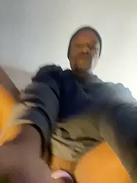 Snapshot of SexxyreddMale chatting on January 9, 3:15 am SexxyreddMale online show from January 9, 3:15 am