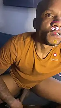 Snapshot of SexxyreddMale chatting on February 7, 3:01 am SexxyreddMale online show from February 7, 3:01 am