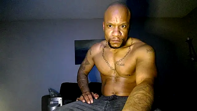 Snapshot of SexxyreddMale chatting on February 26, 7:20 am SexxyreddMale online show from February 26, 7:20 am