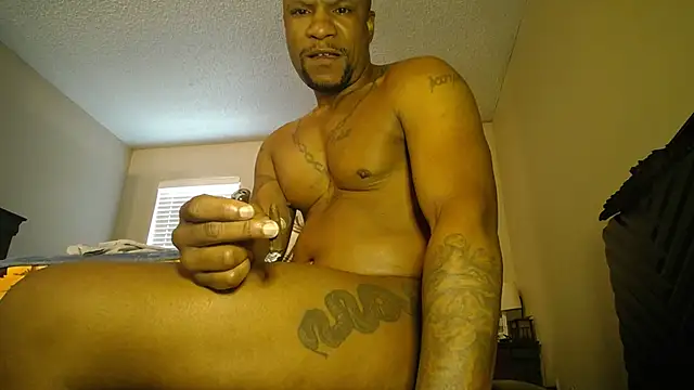 Snapshot of SexxyreddMale chatting on March 2, 6:40 pm SexxyreddMale online show from March 2, 6:40 pm