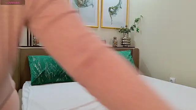 JESSYKA online show from February 5, 2:05 pm