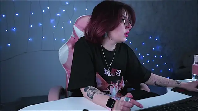 Lana  May online show from March 1, 11:39 am