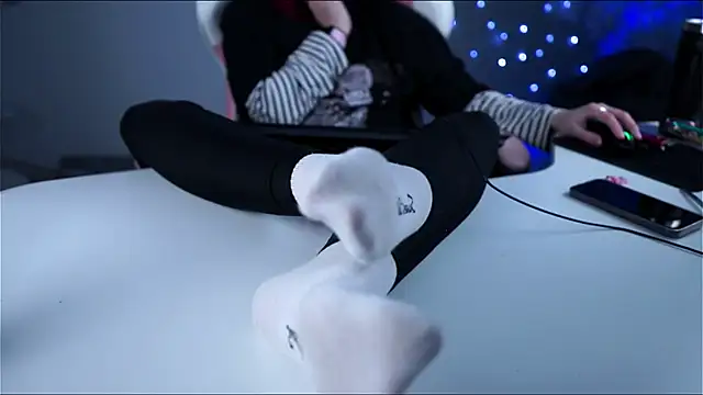 Lana  May online show from March 12, 2:12 pm