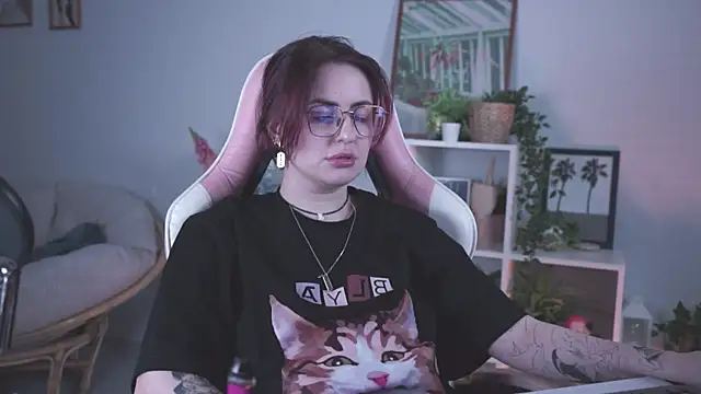 Lana  May online show from March 14, 2:41 pm