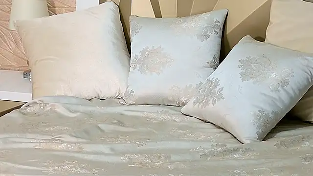 PassionMacoll online show from February 20, 3:23 am