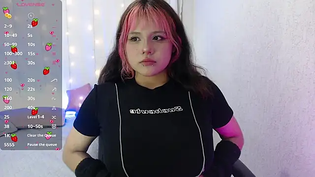 Snapshot of mixie_cute chatting on December 19, 9:49 pm mixie cute online show from December 19, 9:49 pm