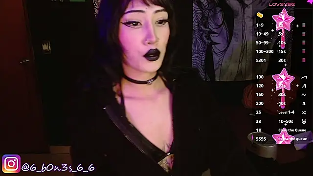 Snapshot of Effy_Corpse chatting on November 24, 12:43 am Effy Corpse online show from November 24, 12:43 am