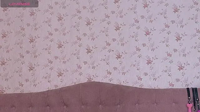 AvrillThomas online show from February 28, 3:59 pm