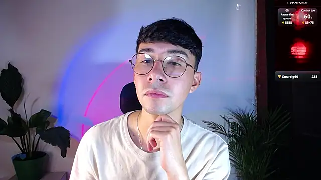 Snapshot of cameron_cum chatting on March 11, 6:19 pm cameron cum online show from March 11, 6:19 pm