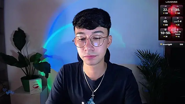 Snapshot of cameron_cum chatting on March 12, 6:00 pm cameron cum online show from March 12, 6:00 pm